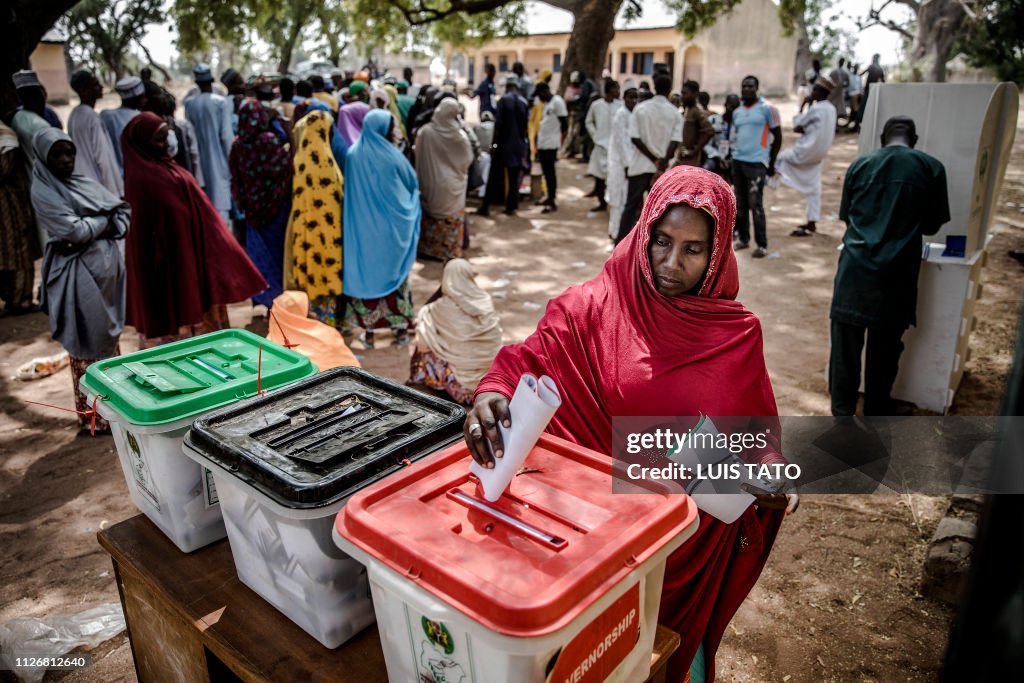 TOPSHOT-NIGERIA-VOTE