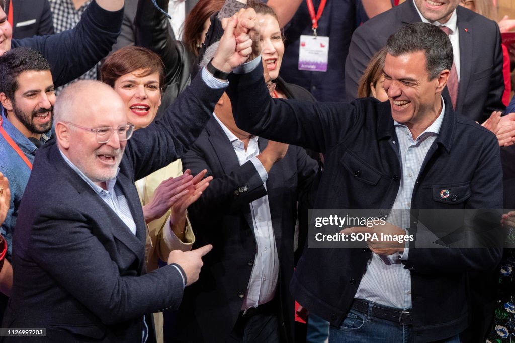 Frans Timmermans (L), PES Common Candidate and Pedro Sanchez...