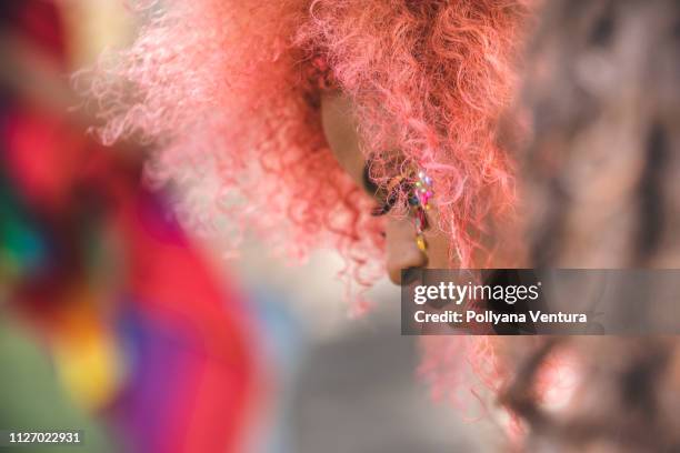 the colors of street carnival - carnaval woman stock pictures, royalty-free photos & images