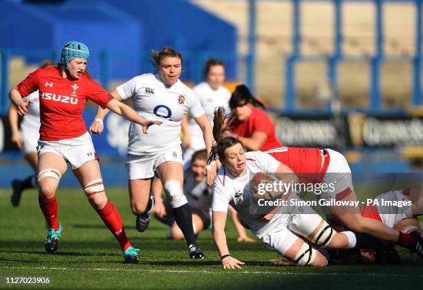 England's Sarah Beckett and Wales' Hannah Bluck during the Guinness Women's Six Nations match at Cardiff Arms Park, Cardiff.