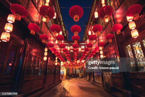 jinli street during chinese new year , chengdu, sichuan, china - china fotografías e imágenes de stock