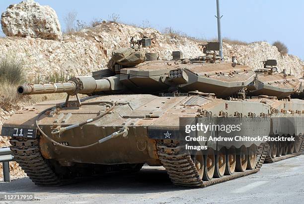 the merkava mark iii-d main battle tank of the israel defense force. - merkava photos et images de collection
