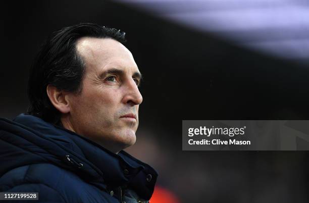 Unai Emery of Arsenal looks on before the Premier League match between Manchester City and Arsenal FC at Etihad Stadium on February 03, 2019 in...