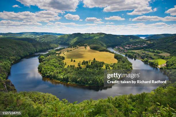 the solenice bend of the river vltava, czech republic - river vltava stock pictures, royalty-free photos & images