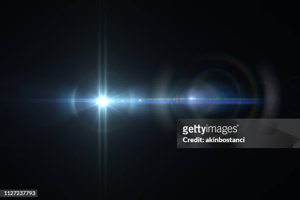 lens flare, ruimte licht, abstracte zwarte achtergrond - licht natuurlijk fenomeen stockfoto's en -beelden