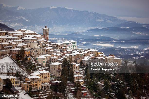sacred mountain - varese stock pictures, royalty-free photos & images