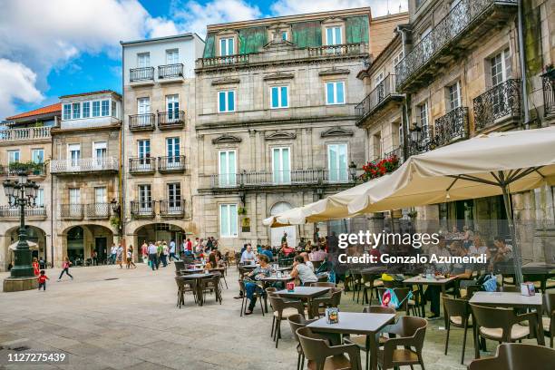 plaza de la constitucion square in vigo city in galicia - vigo fotografías e imágenes de stock