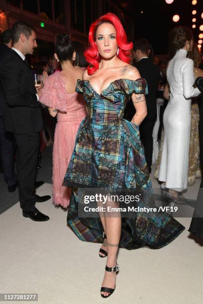 Halsey attends the 2019 Vanity Fair Oscar Party hosted by Radhika Jones at Wallis Annenberg Center for the Performing Arts on February 24, 2019 in...