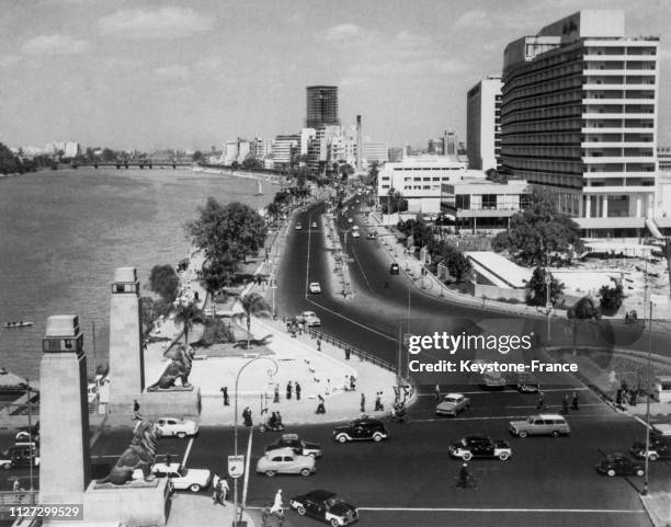 Vue de l'hôtel Hilton sur les bords du Nil, au Caire, Egypte, en janvier 1968.