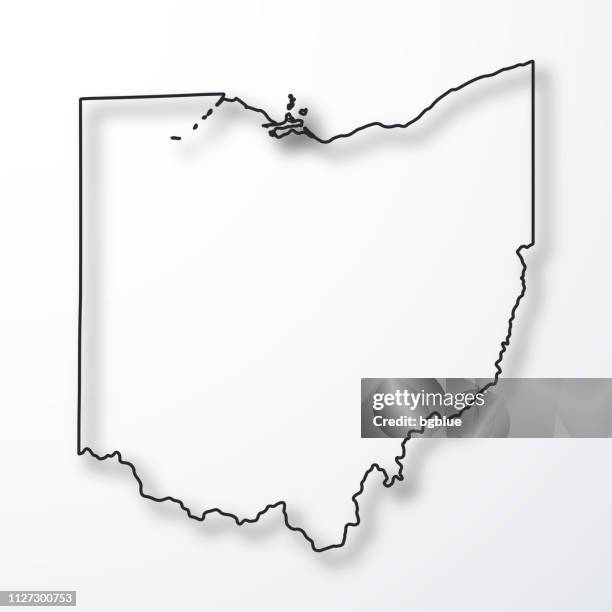 ilustraciones, imágenes clip art, dibujos animados e iconos de stock de mapa de ohio - negro contorno con sombra sobre fondo blanco - ohio