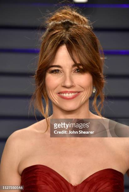 Linda Cardellini attends the 2019 Vanity Fair Oscar Party hosted by Radhika Jones at Wallis Annenberg Center for the Performing Arts on February 24,...