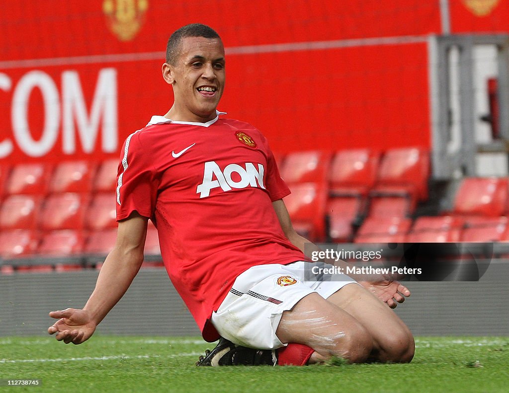 Manchester United v Chelsea - FA Youth Cup Semi Final 2nd Leg