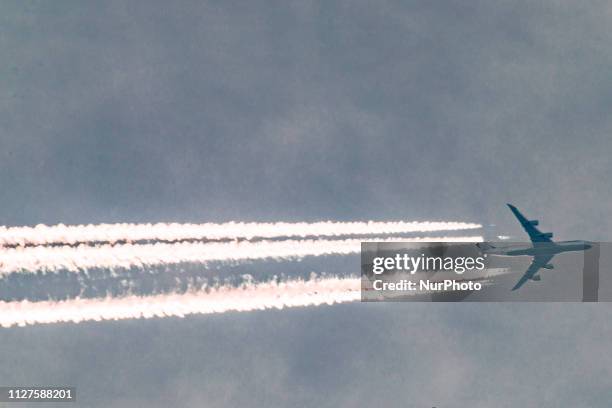 Jet Engine Contrail Jet Engine Exhaust Photos and Premium High Res Pictures - Getty Images
