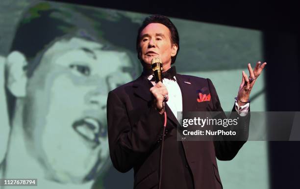 Singer and entertainer Wayne Newton, known as "Mr. Las Vegas", performs his new stage show, "Wayne Newton: Up Close and Personal"...