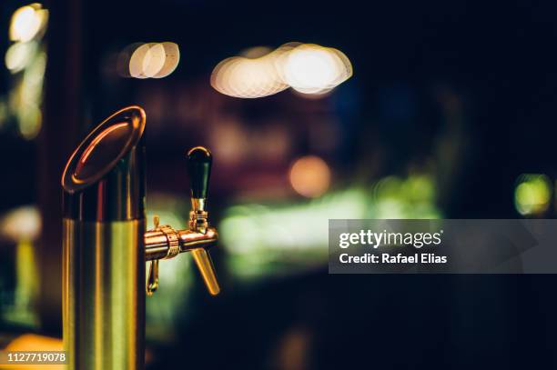 draft beer tower - beer pump stock pictures, royalty-free photos & images