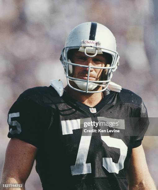 Howie Long,Defensive End for the Los Angeles Raiders during the American Football Conference West game against the San Diego Chargers on 21 October...
