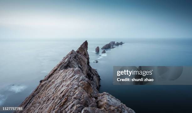 rush hour - boulder rock stock pictures, royalty-free photos & images