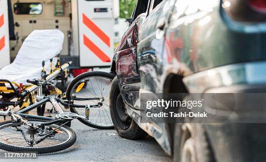 Olyckor bilolycka med cykel på väg Olyckor bilolycka med cykel på väg