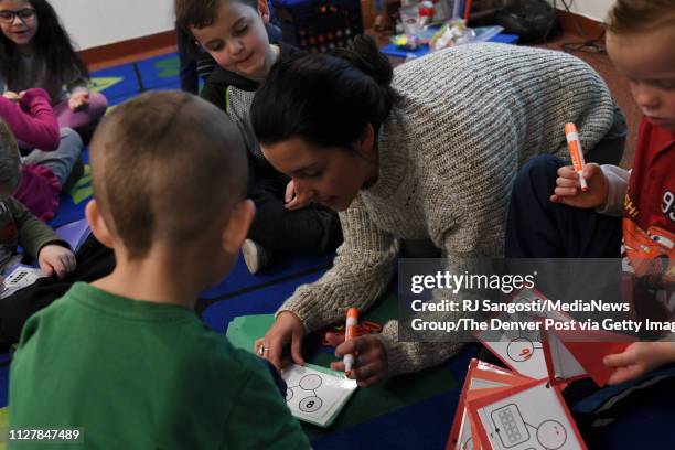Westgate Math Class Westgate Elementary School Photos and Premium High Res Pictures - Getty ...