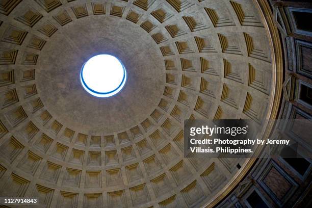 dome, the pantheon, rome - kuppeldach oder kuppel stock-fotos und bilder