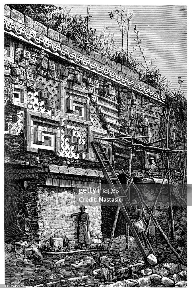 Hoofdingang van het paleis van de gouverneur in Uxmal