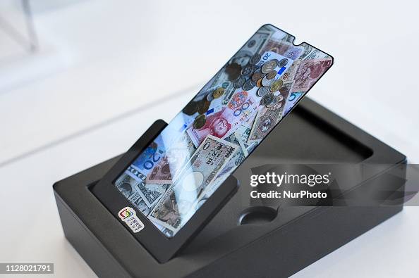 Notch Mobile Full screen AMOLED Notch display, exhibited during the Mobile World ...