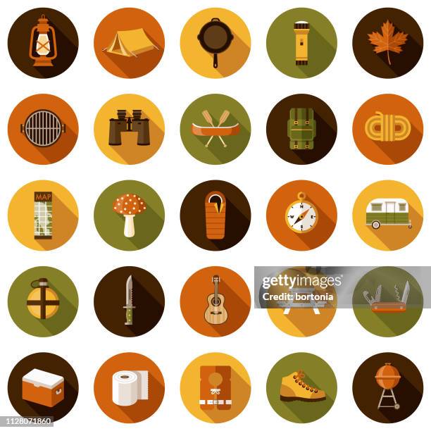 ilustraciones, imágenes clip art, dibujos animados e iconos de stock de conjunto de iconos de camping - nevera de playa