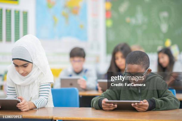 180 Arab Kids Coding Stock Photos, High-Res Pictures, and Images ...