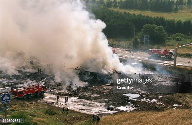 Vue aérienne prise le 25 juillet 2000 à Gonesse de l'endroit où le Concorde d'Air France s'est écrasé, et après-midi, peu après le décollage de...