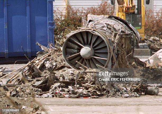 Photo prise le 02 août 2000 à Gonesse d'un des réacteurs du Concorde qui s'est écrasé la semaine dernière et qui a fait 113 morts. Les moteurs du...