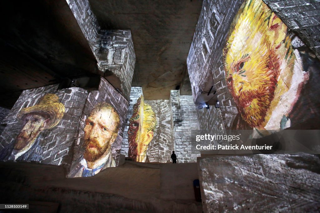 "Van Gogh, Starry Night" : Exhibition At Baux-de-Provence