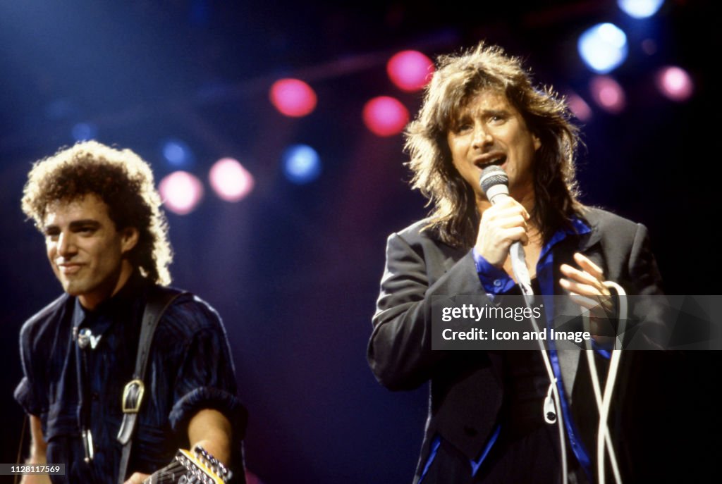 1986 Raised on Radio Tour