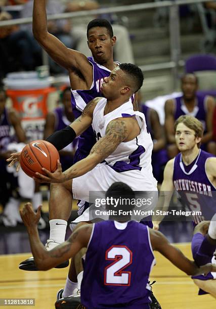 Tyler Washington 319 Ronnie Moss Photos & High Res Pictures - Getty Images