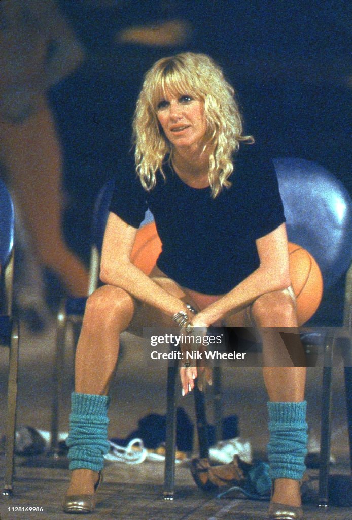 Suzanne Somers In The Gym