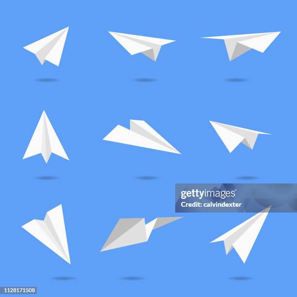 1 4点の紙飛行機イラスト素材 Getty Images 1 4点の紙飛行機イラスト素材 Getty Images