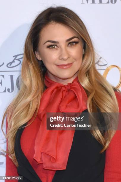 Aracely Arámbula poses for photos during the 'La Boda de Mi Mejor Amigo' red carpet at Cinemex Antara Polanco on February 7, 2019 in Mexico City,...