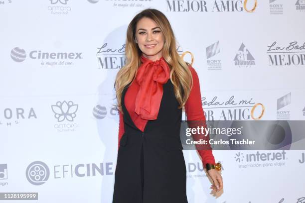 Aracely Arámbula poses for photos during the 'La Boda de Mi Mejor Amigo' red carpet at Cinemex Antara Polanco on February 7, 2019 in Mexico City,...