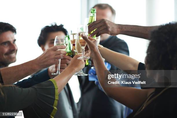 corporate co-workers having drinks after meeting - happy hour fotografías e imágenes de stock