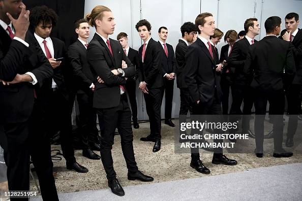 FASHION-FRANCE-BALMAIN-BACKSTAGE FASHION-FRANCE-BALMAIN-BACKSTAGE