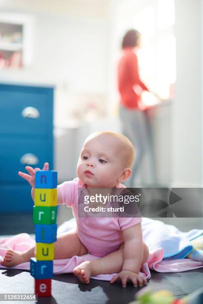child prodigy - child prodigy stock pictures, royalty-free photos & images