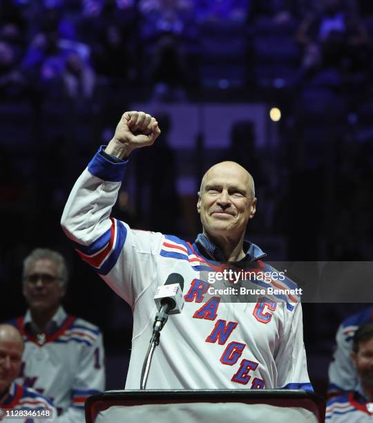 Messier Rangers Stanley Cup Photos et images de collection - Getty Images