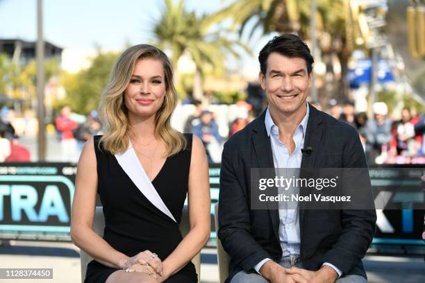 Rebecca Romijn and Jerry O'Connell visit "Extra" at Universal Studios Hollywood on February 08, 2019 in Universal City, California.