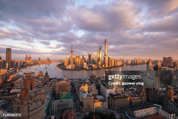 sunset sky full of sunset sunset is beautiful - shanghai - 街道 stock-fotos und bilder