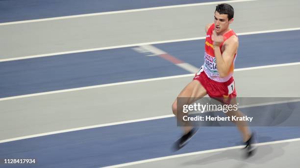 Mariano Garcia of Spain competes in the semi finals of the men's 800m event on March 2, 2019 in Glasgow, United Kingdom.