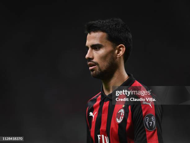 Suso of AC Milan looks on during the Serie A match between AC Milan and US Sassuolo at Stadio Giuseppe Meazza on March 3, 2019 in Milan, Italy.