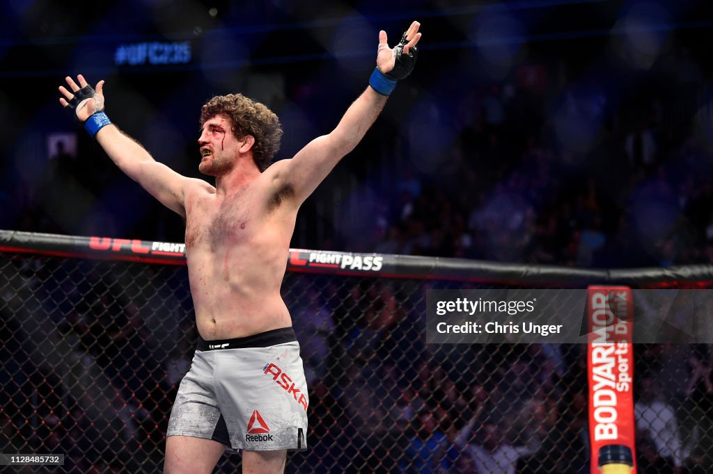 UFC 235: Lawler v Askren