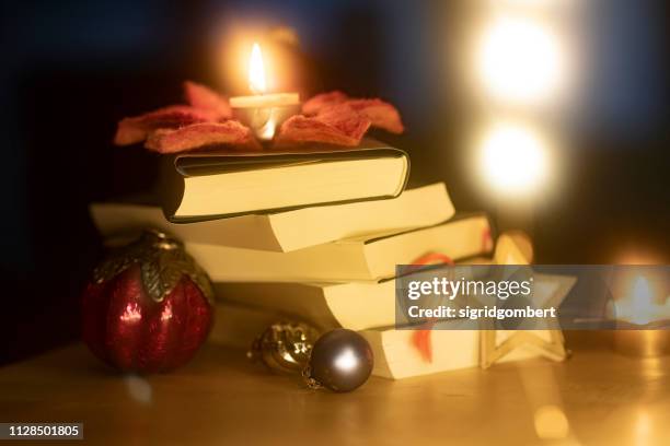 Bauble Stack Book Pile Christmas Photos and Premium High Res Pictures - Getty Images