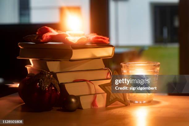 Bauble Stack Christmas Activity Book Photos and Premium High Res Pictures - Getty Images