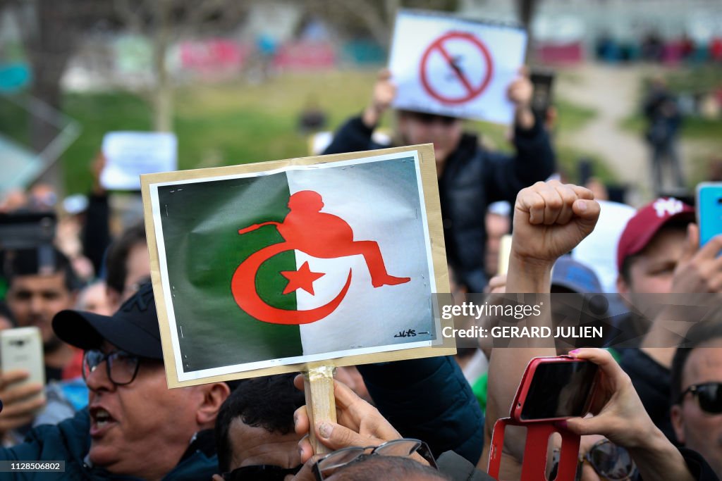 TOPSHOT-FRANCE-ALGERIA-POLITICS-VOTE-DEMO