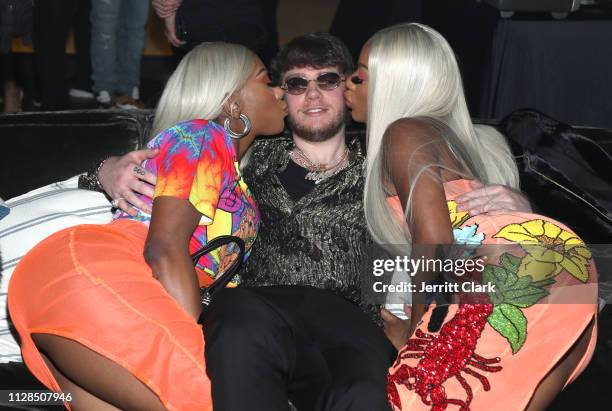 Murda Beatz poses with the Clermont Twins, Shannon and Shannade at his 25th Birthday + GRAMMY Celebration on February 08, 2019 in West Hollywood,...